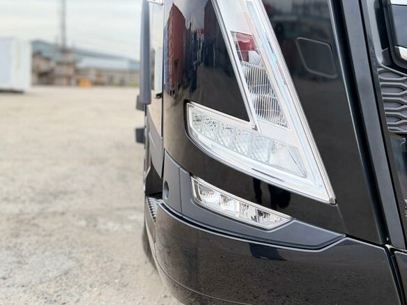 2026 Volvo FH, чёрный, 19500000 рублей - вид 14