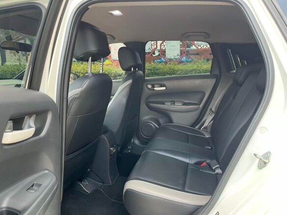 2023 Honda Fit IV Рестайлинг, белый, 1285005 рублей - вид 10