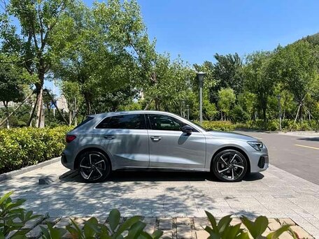 2022 Audi A3 35 TFSI IV (8Y), серый, 1840000 рублей, вид 4