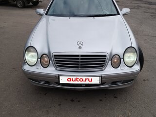 2000 Mercedes-Benz CLK-Класс 230 I (W208) Рестайлинг, серебристый, 750000 рублей, вид 3