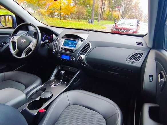 2011 Hyundai ix35 I, синий, 1450000 рублей - вид 17