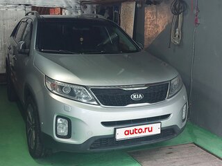 2013 Kia Sorento II Рестайлинг, серебристый, 2000000 рублей, вид 3