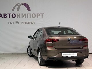 2022 Volkswagen Polo VI, коричневый, 1800000 рублей, вид 4