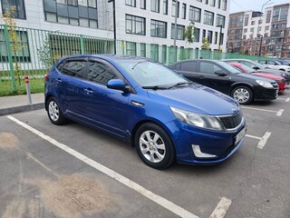 2013 Kia Rio 4-speed III, синий, 940000 рублей, вид 3