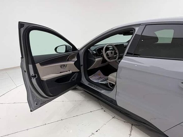 2025 BYD Han DM-i I Рестайлинг 2, серый, 3970000 рублей - вид 12