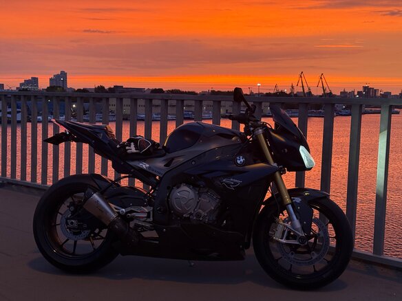 2014 BMW S 1000 R, синий, 1100000 рублей - вид 2