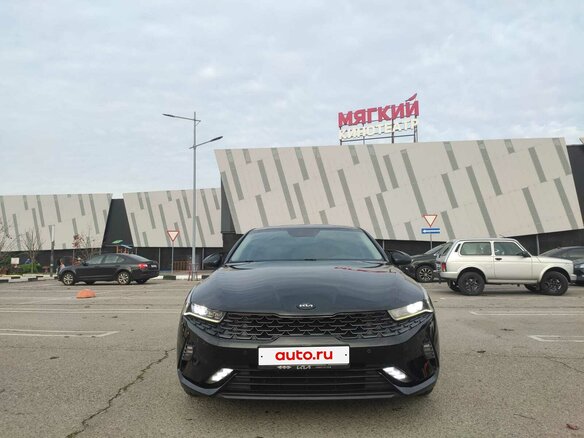 2021 Kia K5 III, чёрный, 1550000 рублей