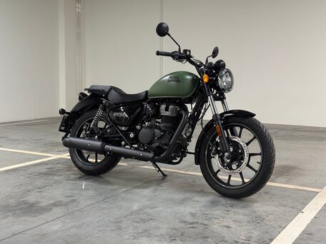 2026 Royal Enfield Meteor, зелёный, 500000 рублей, вид 3
