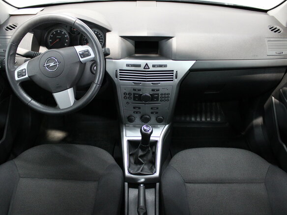 2012 Opel Astra H Рестайлинг, чёрный, 665000 рублей - вид 8