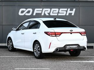 2020 Kia Rio IV, белый, 1699000 рублей, вид 2