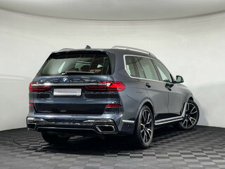 2022 BMW X7 40i I (G07), серый, 9028800 рублей, вид 2