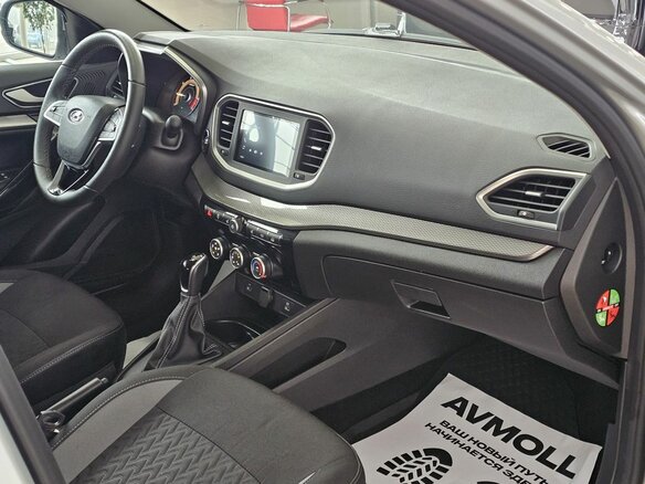 2024 Lada (ВАЗ) Vesta I Рестайлинг (NG), серебристый, 1739000 рублей - вид 17