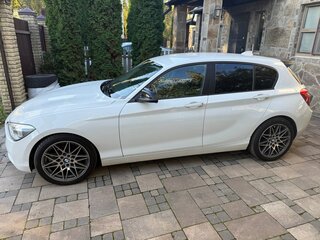 2012 BMW 1 серии 116i II (F20/F21), белый, 1175000 рублей, вид 4