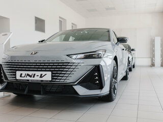 2024 Changan UNI-V I, серый, 3329900 рублей, вид 2