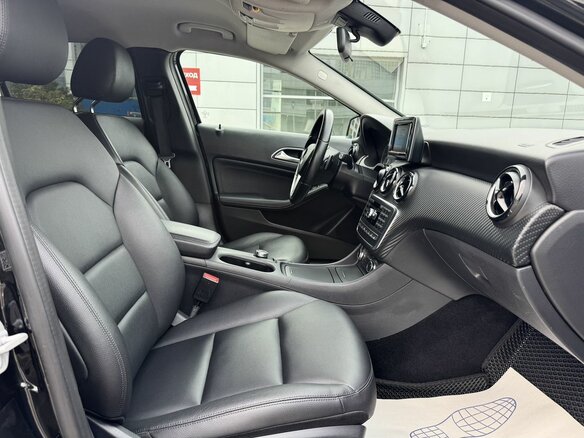 2014 Mercedes-Benz GLA 250 I (X156), чёрный - вид 11