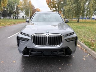 2024 BMW X7 40i I (G07) Рестайлинг, серый, 7000000 рублей, вид 2