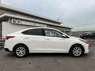 2020 Hyundai Solaris II Рестайлинг, белый, 1197000 рублей, вид 4