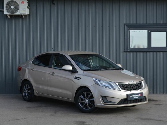 2013 Kia Rio III, бежевый, 619999 рублей - вид 2