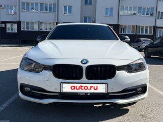 2017 BMW 3 серии 330i VI (F3x) Рестайлинг, белый, 2600000 рублей, вид 3