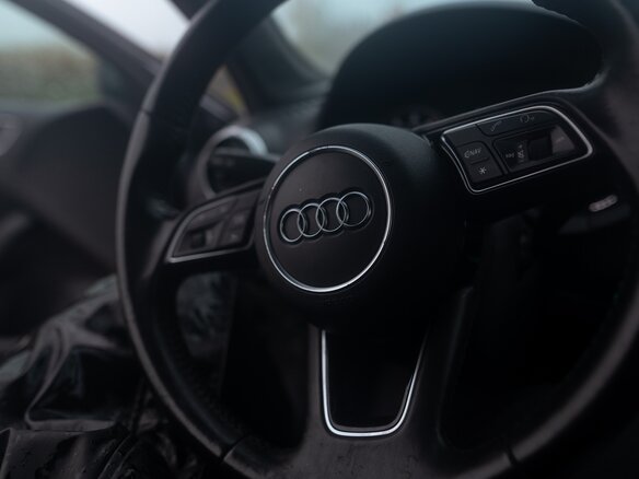 2017 Audi A3 III (8V) Рестайлинг, серебристый, 2190000 рублей - вид 14