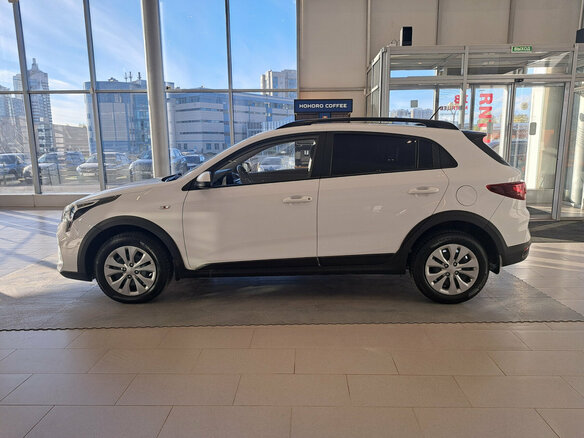 2022 Kia Rio X IV Рестайлинг, белый, 2004000 рублей - вид 7
