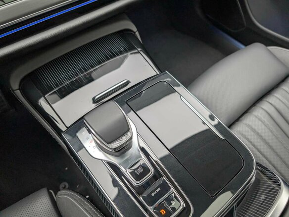 2024 Hongqi H9 I Рестайлинг, чёрный, 6518272 рублей - вид 15