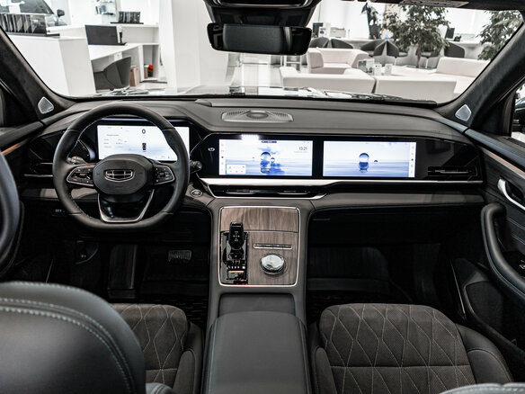 2026 Geely Monjaro I, серый, 4954990 рублей - вид 13
