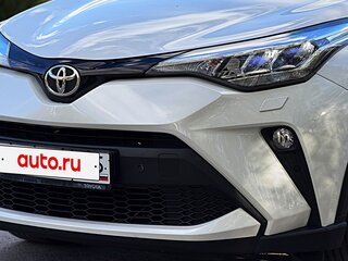 2020 Toyota C-HR I Рестайлинг, белый, 2500000 рублей, вид 5