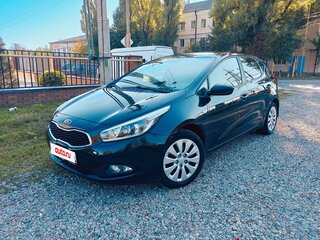 2014 Kia Ceed II, чёрный, 960000 рублей, вид 1
