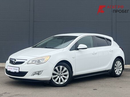 Opel Astra J
