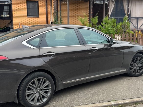 2017 Genesis G80 I, коричневый, 2250000 рублей - вид 3