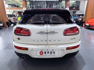 2023 Mini Clubman Cooper II Рестайлинг, белый, 2100000 рублей, вид 4