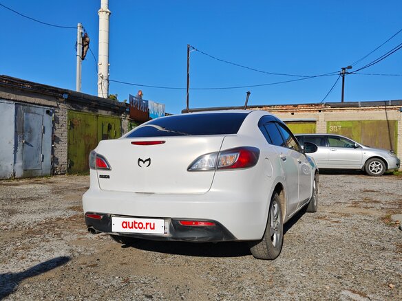 2010 Mazda 3 II (BL), белый, 600000 рублей - вид 4