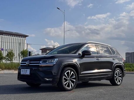 Volkswagen Tharu I