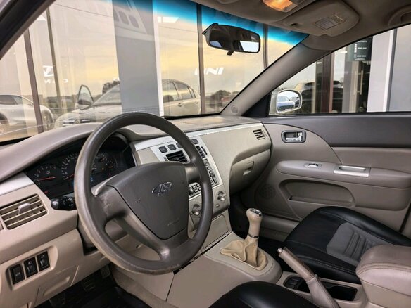 2010 Vortex Estina I, бежевый, 240000 рублей - вид 8