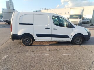 2012 Citroen Berlingo, белый, 350000 рублей, вид 3