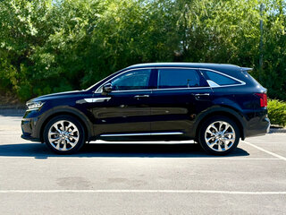 2020 Kia Sorento IV, чёрный, 3400000 рублей, вид 2