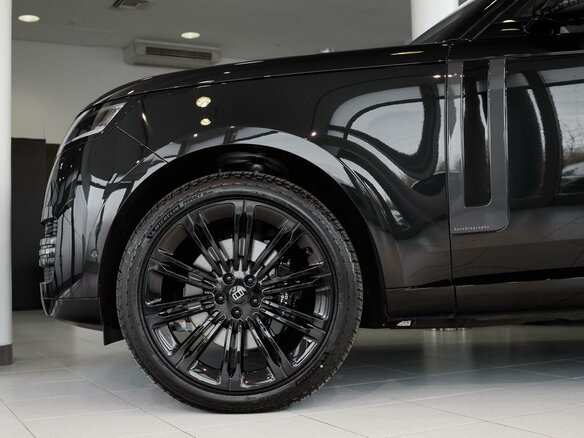 2026 Land Rover Range Rover D350 MHEV V, чёрный, 24500000 рублей - вид 4