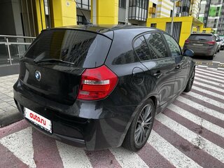 2007 BMW 1 серии 118i I (E81/E82/E87/E88) Рестайлинг, чёрный, 640000 рублей, вид 3