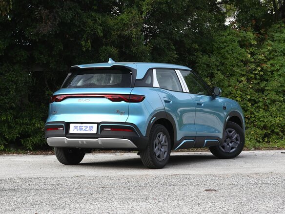 2026 BYD Yuan Up 32 kWh, синий, 1790000 рублей - вид 6