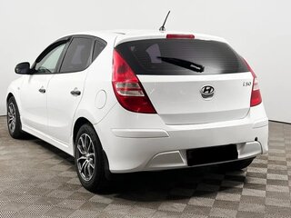 2010 Hyundai i30 I Рестайлинг, белый, 570000 рублей, вид 5