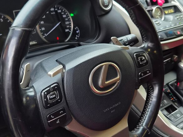 2018 Lexus NX 200 I Рестайлинг, чёрный, 2800000 рублей - вид 13