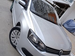 2012 Volkswagen Polo V, серебристый, 800000 рублей, вид 1