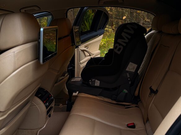 2011 BMW 5 серии 520d VI (F10/F11/F07), серый, 1820000 рублей - вид 13