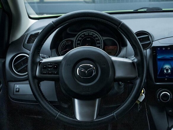 2012 Mazda 2 II Рестайлинг (DE2), зелёный, 843000 рублей - вид 8