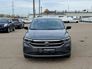 2021 Volkswagen Polo VI, серый, 1890000 рублей, вид 2
