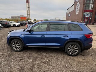 2021 Skoda Kodiaq I, синий, 3000000 рублей, вид 4