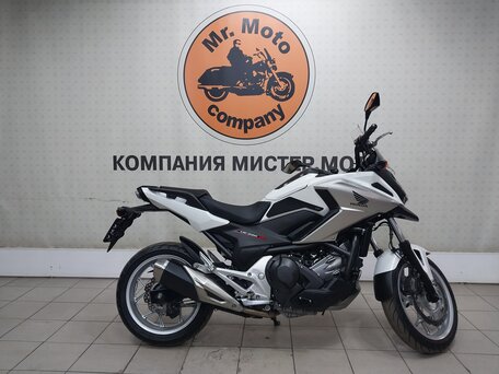2016 Honda NC 750X, белый, 685000 рублей, вид 1