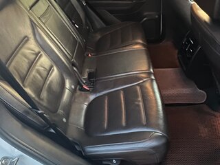 2012 Volkswagen Touareg II, белый, 2500000 рублей, вид 4