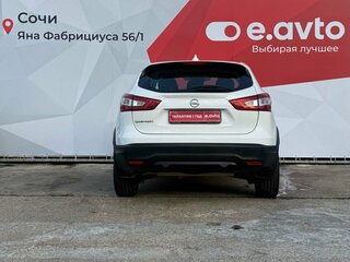 2018 Nissan Qashqai II, белый, 1900000 рублей, вид 5